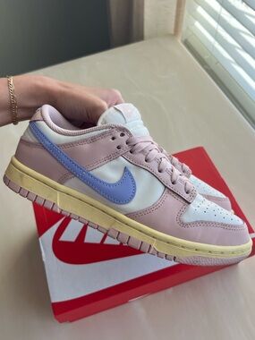 Nike Dunk pastels